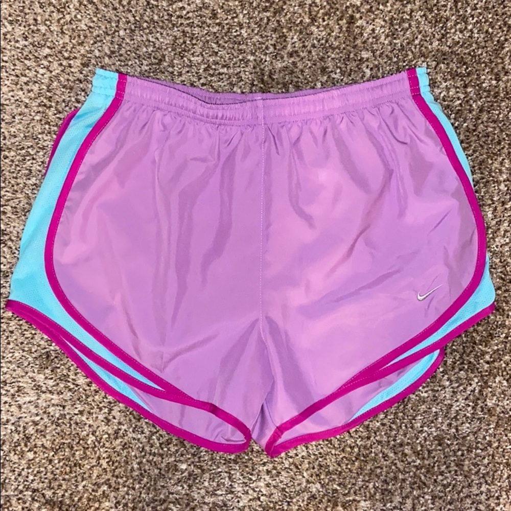 Women’s Nike Tempo Shorts